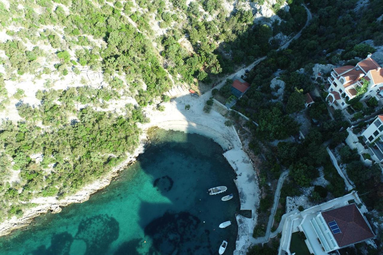 Holiday House Nena With Pool Vinišće Dış mekan fotoğraf