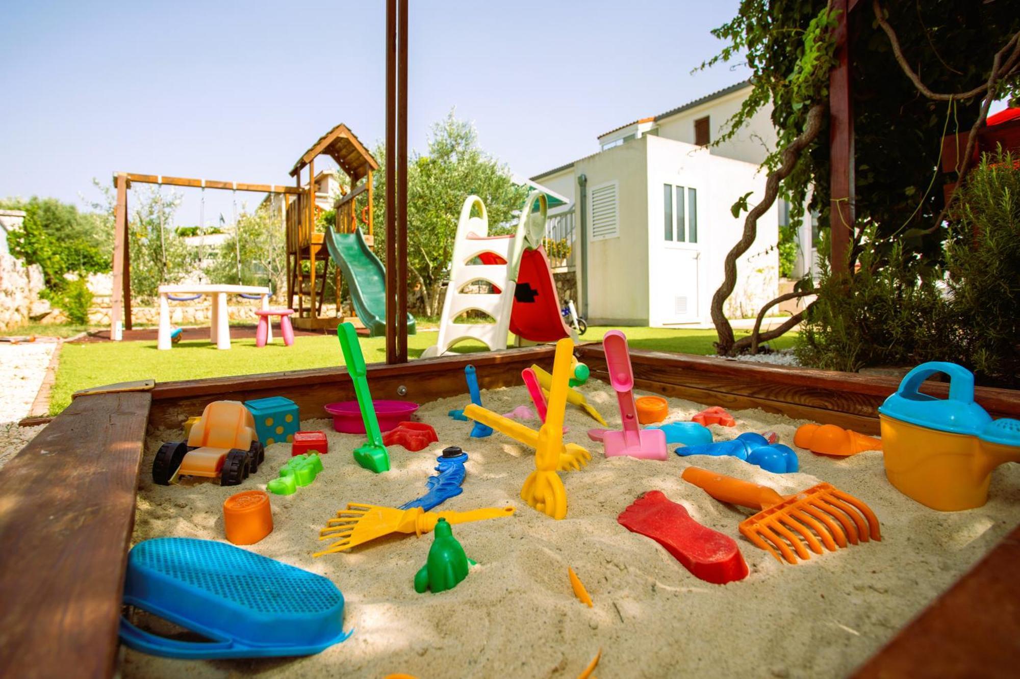 Holiday House Nena With Pool Vinišće Dış mekan fotoğraf